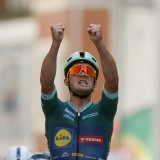 Mads Pedersen n'a laissé aucune chance au groupe de tête en s'imposant au sprint. KEYSTONE/EPA/Javier Lizon